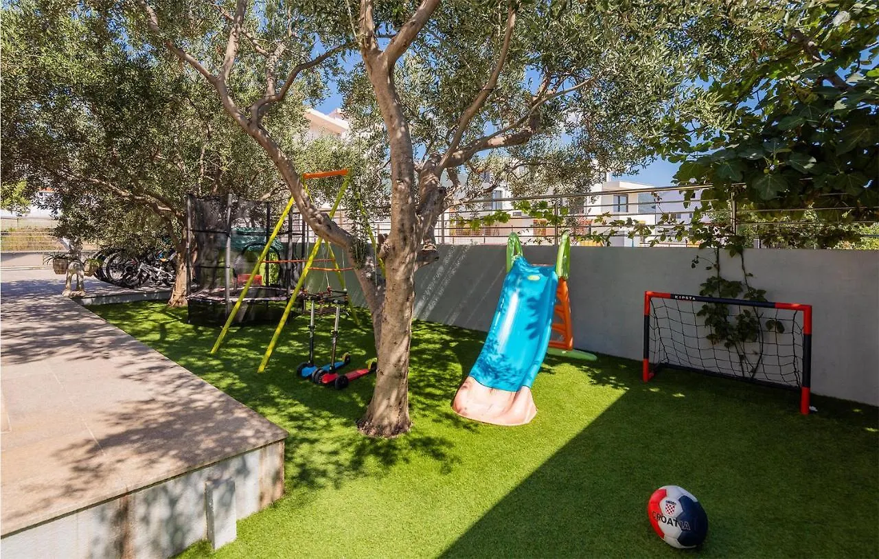 4 Bedroom Amazing Home In Kastel Novi Kastela 0*,  Croatia