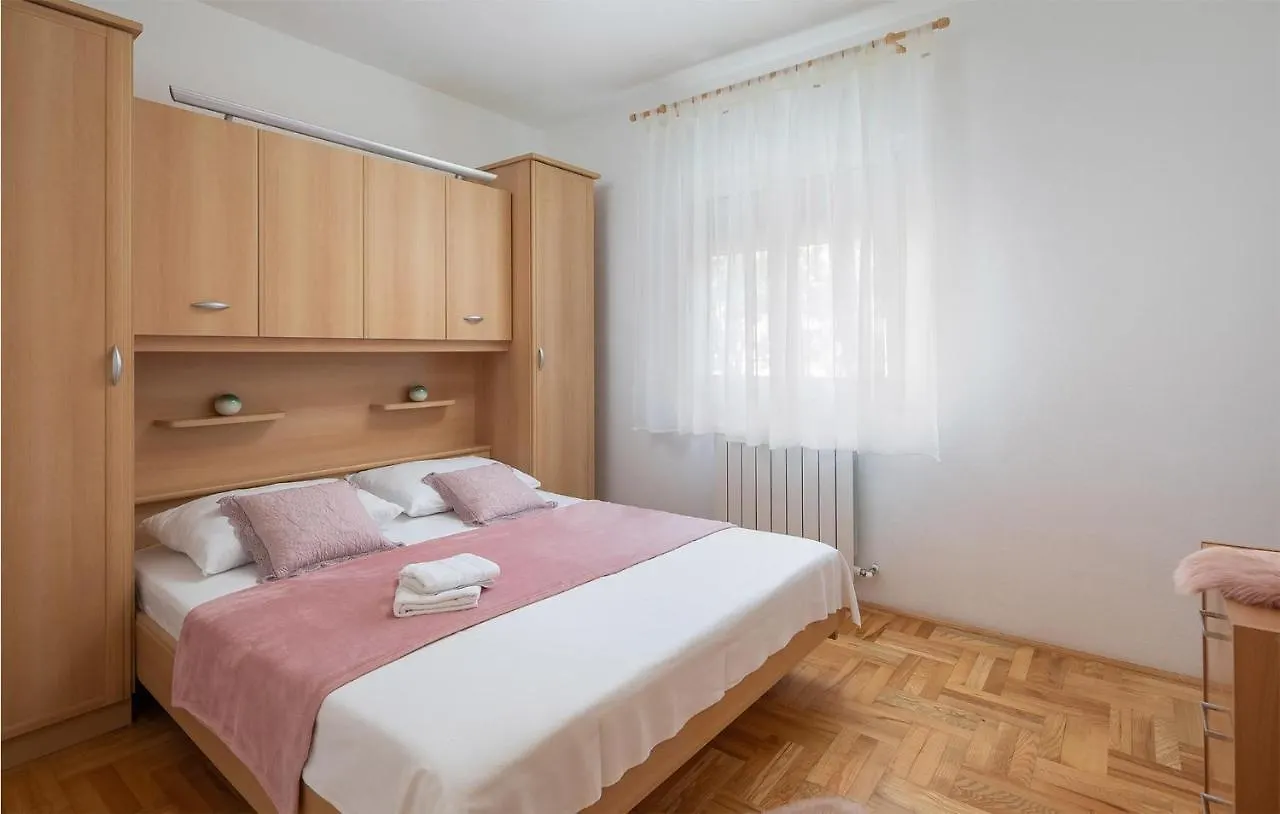 4 Bedroom Amazing Home In Kastel Novi Kastela Holiday home