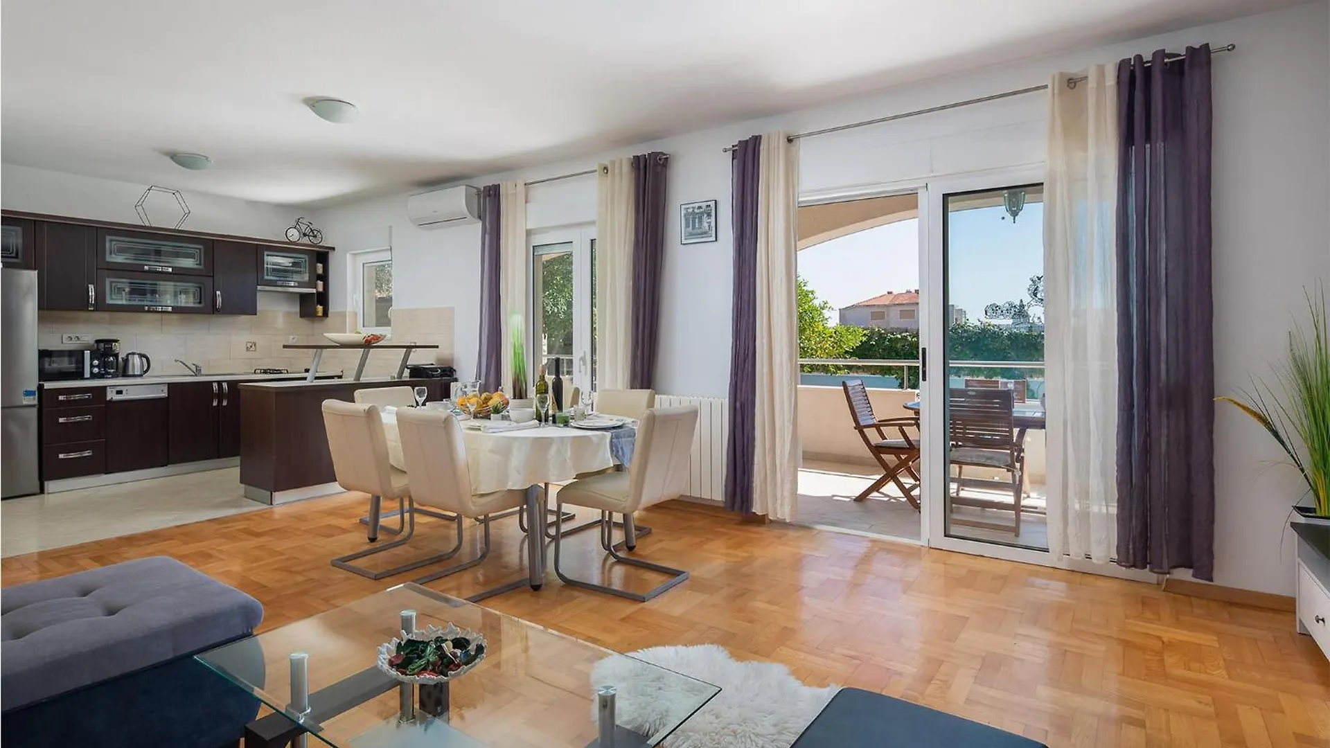 4 Bedroom Amazing Home In Kastel Novi Kastela Croatia